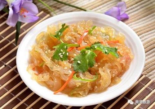 吕四吃瓜喷水,吃瓜喷水，夏日清凉新体验