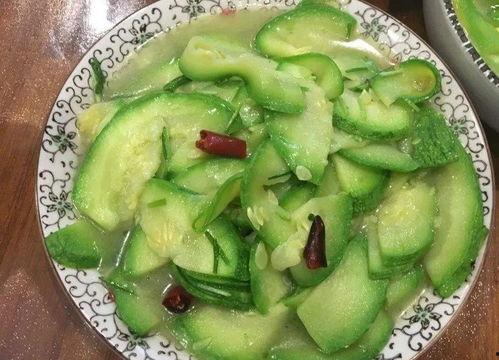 长瓜炒菜吃,家常美味，营养均衡的佳肴分享