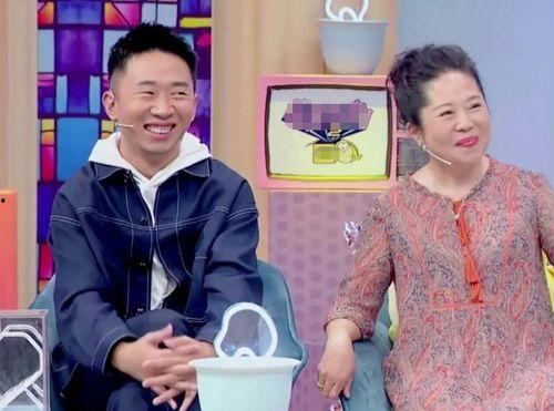 杨迪女友吃瓜,网友热议不断